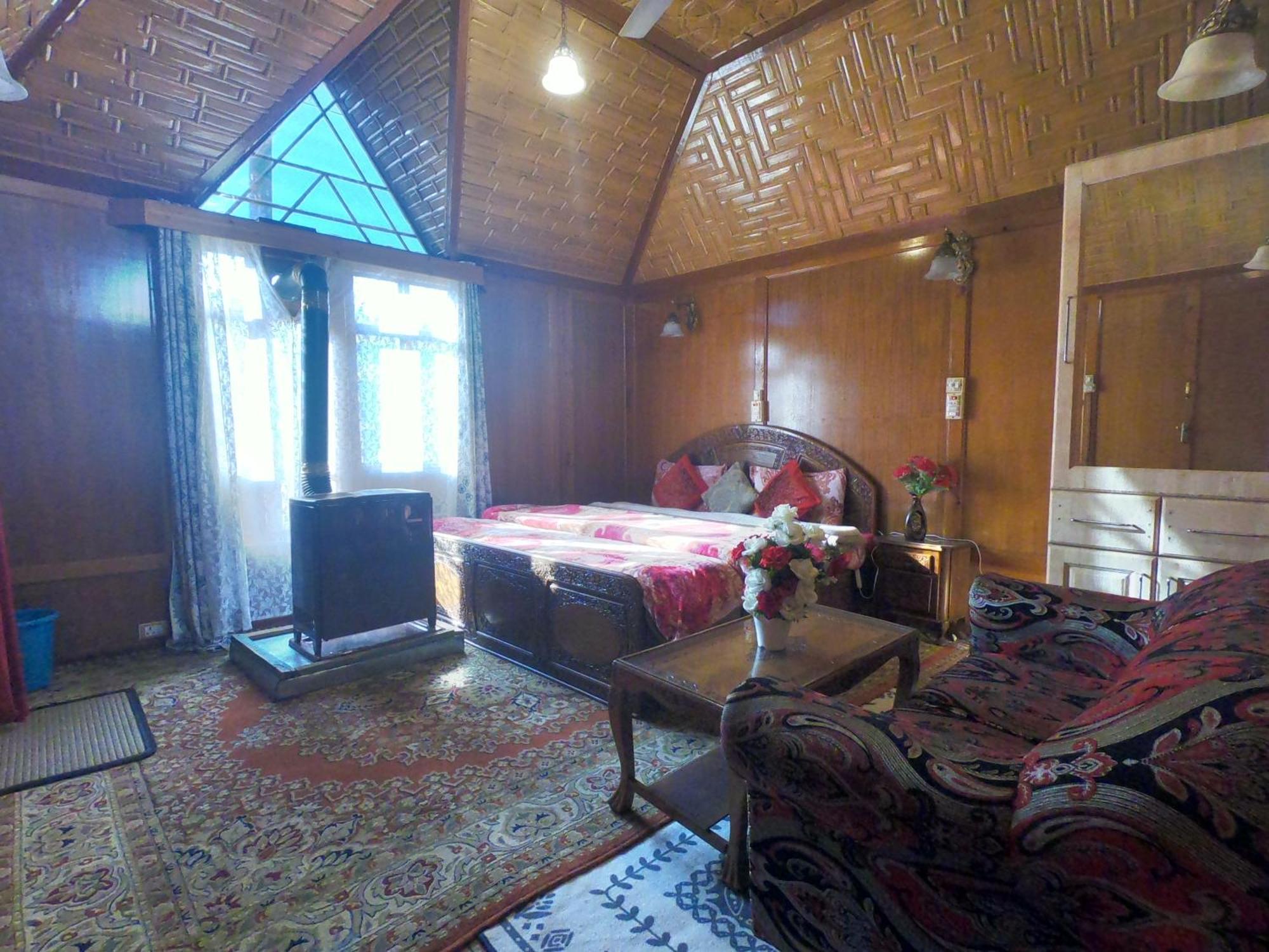 Goona Palace Houseboats Srīnagar Eksteriør billede