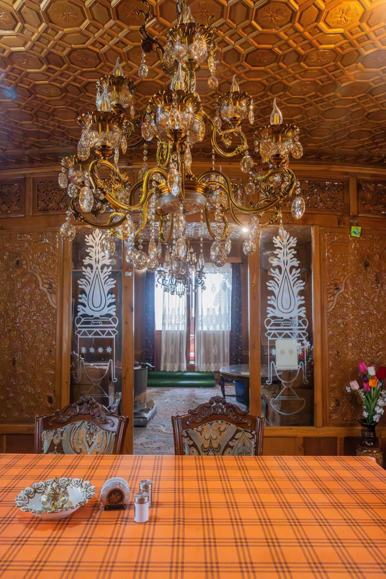 Goona Palace Houseboats Srīnagar Eksteriør billede