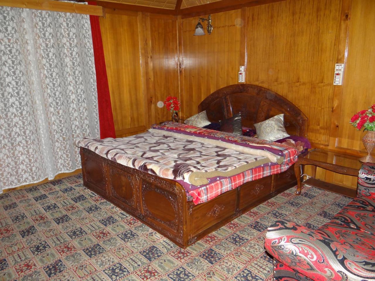 Goona Palace Houseboats Srīnagar Eksteriør billede