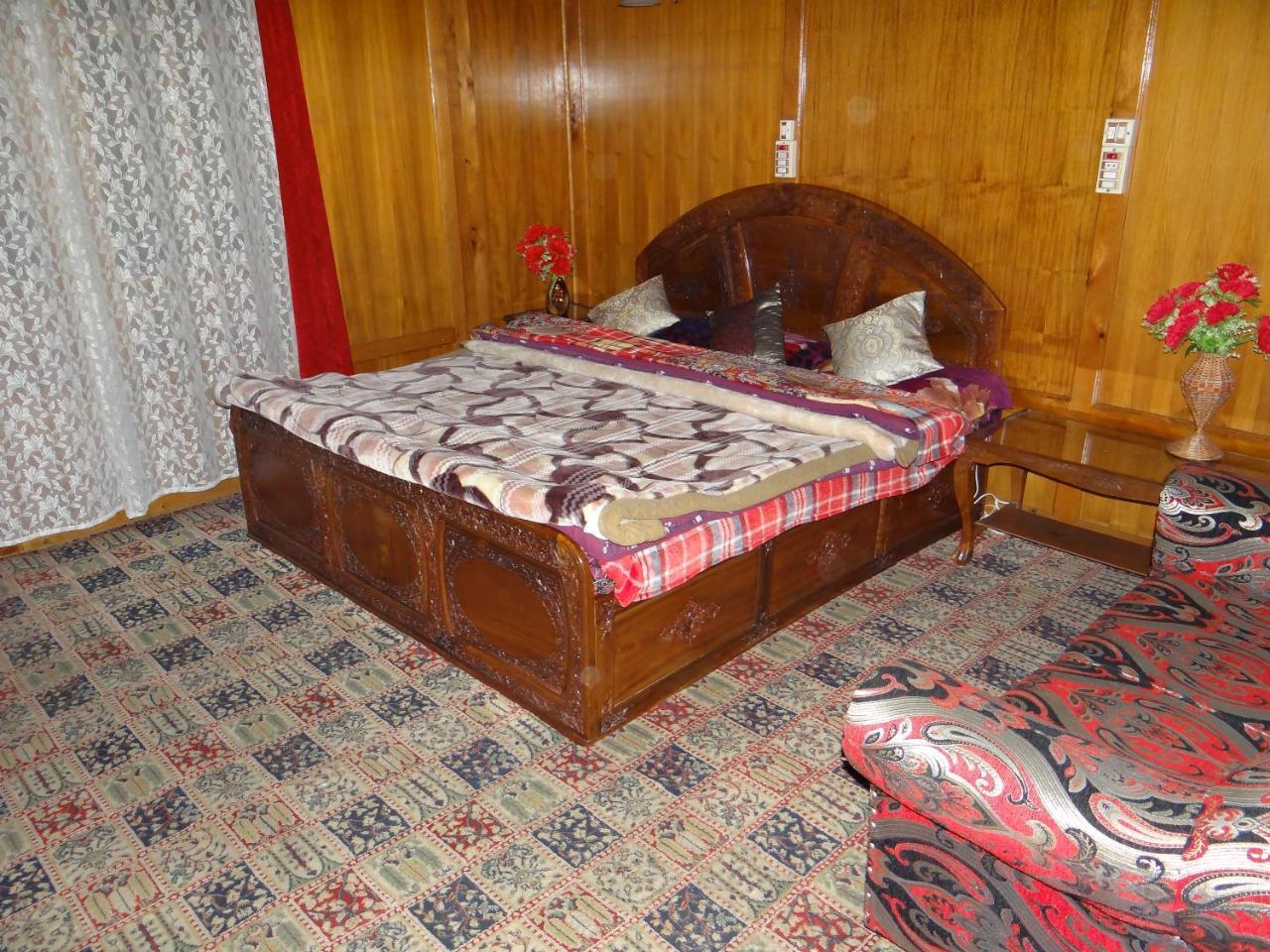 Goona Palace Houseboats Srīnagar Eksteriør billede