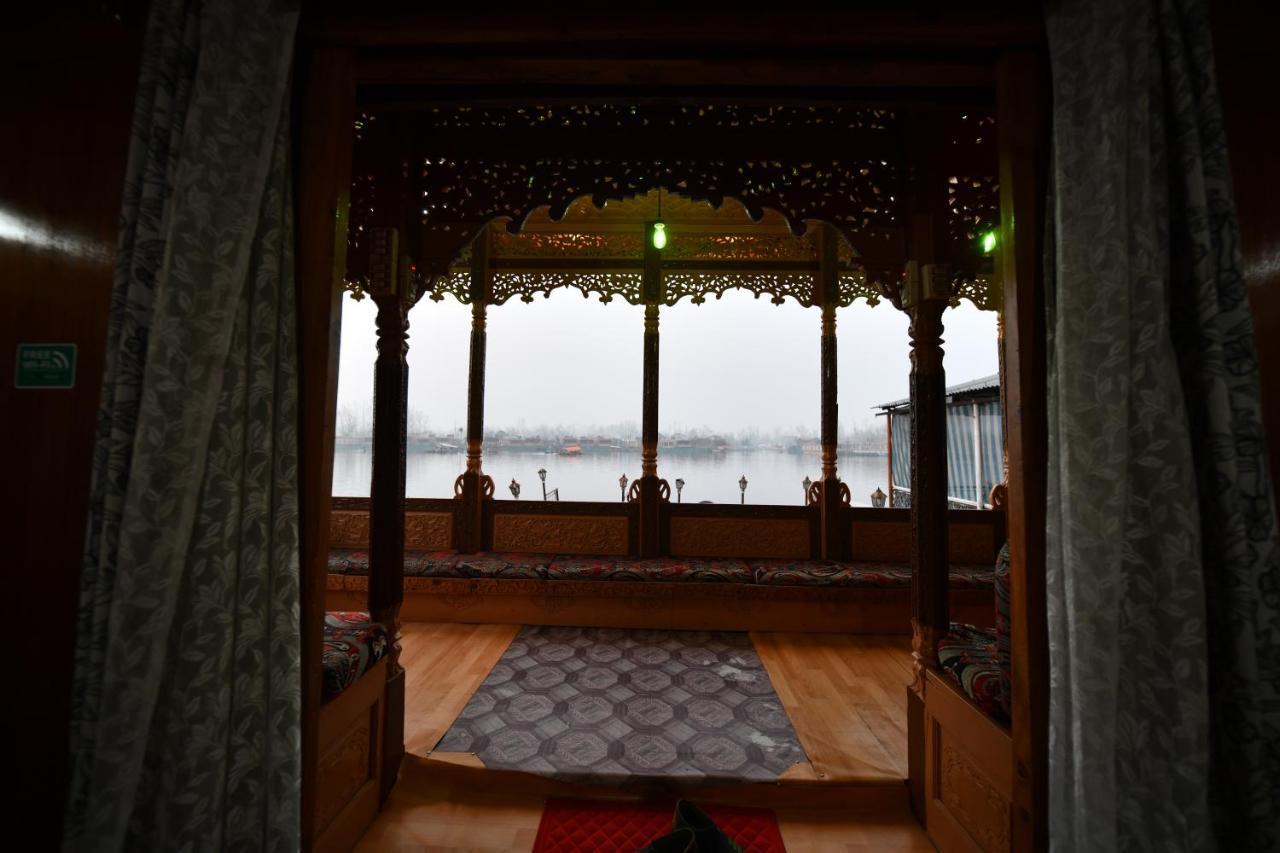 Goona Palace Houseboats Srīnagar Eksteriør billede