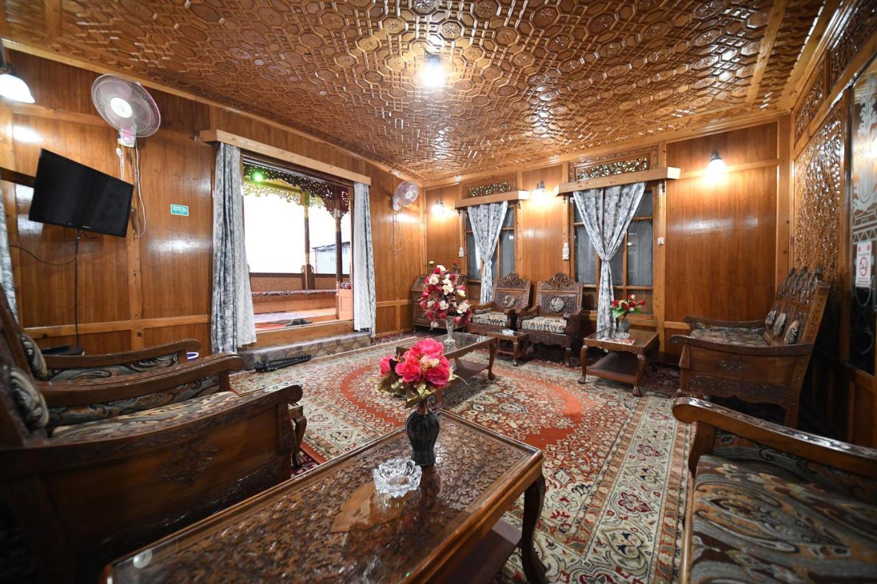 Goona Palace Houseboats Srīnagar Eksteriør billede